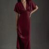 Váy dự tiệc dáng dài cổ chữ v vải lụa màu đỏ sẫm Julina Leila Drank Berry Red - J925